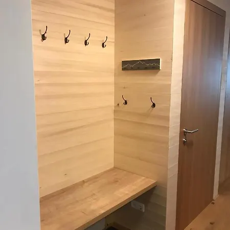 Apartment Schnetzer Au